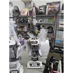 SHARK ANTI-ALLERGEN ROTATOR VACUUM