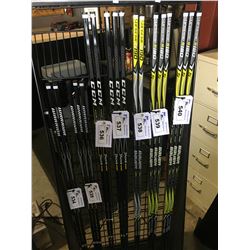 3 HOCKEY STICKS : CCM TACKS 5092