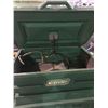 Image 2 : KLEENTEC PLASTIC PARTS WASH STATION ON STAND