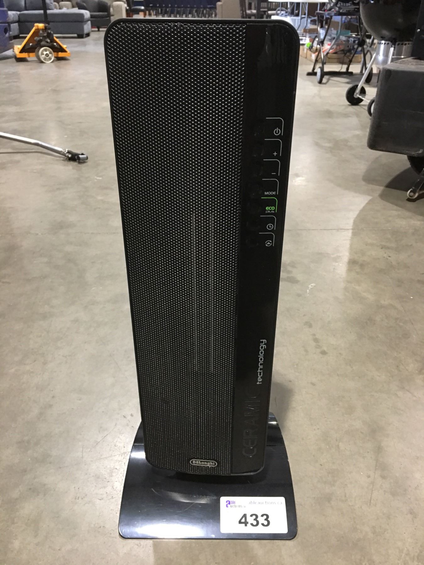 DELONGHI CERAMIC TECHNOLOGY OSCILLATING ELECTRIC HEATER (BLACK) - Able