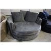 Image 2 : GREY CUDDLE CHAIR