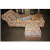 Image 2 : FLORAL UPHOLSTERED CHAISE LOUNGE WITH PILLOWS AND FOOTSTOOL