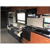 Image 8 : 2009 KEYSTONE TRAVEL TRAILER, WHITE, VIN#4YDT29034AF810071, OOP, NO ICBC DAMAGE CLAIMS
