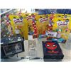 Image 1 : 5 THE SIMPSONS ACTION FIGURES WITH ACCESSORIES, STAN LEE POP! PEZ, MARVEL HOT WHEELS THE
