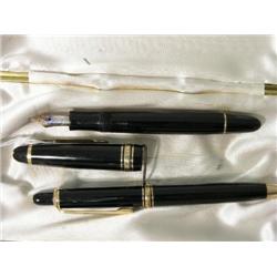 A Mont Blanc Masterpiece 144 fountain pen, with two colour 1810 medium nib and a propelling pencil, 