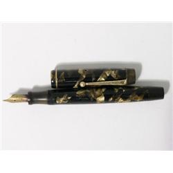 A Parker Victory vacuumatic fountain pen, with brown pearl and black marble celluloid finish and Par