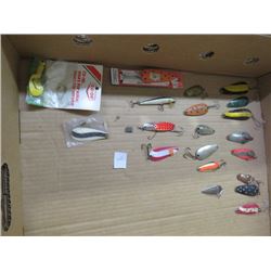 FISHING LURES (VINTAGE) *OVER 20*
