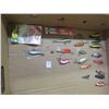 Image 1 : FISHING LURES (VINTAGE) *OVER 20*