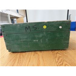 BEVERAGE BOX (PAINTED GREEN)
