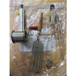 HOUSEHOLD TOOLS (GRATER, STRAINER, TONGS)