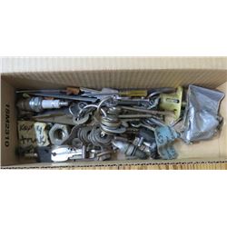 BOX OF KEYS (SKELETON KEYS & OTHER MISC KEYS)