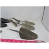 Image 6 : SHOE STRETCHERS (METAL) *LOT OF 6*