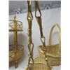 Image 9 : LOT OF 5 WICKER (OWL, BASKET, 3 TIER SHELF & 2 CUPS)
