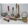 Image 2 : HOUSEHOLD ITEMS (KITCHEN UTENSILS) *WOODEN HANDLES*
