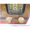 Image 4 : ELECTRIC RADIO (VIKING, WOOD CABNET) *KNOBS LOOSE*