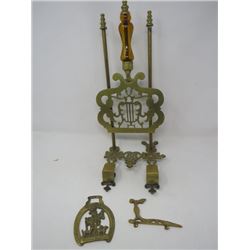 LOT OF 3 BRASS PIECES