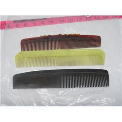 LOT OF THREE COMBS *VINTAGE*