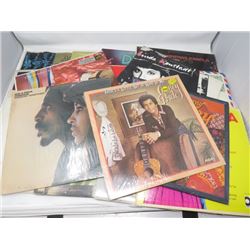 LP RECORDS (QTY 17) 'ANNE MURRAY, CHARLEY PRIDE, IKE & TINA TURNER, ETC'