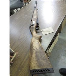 MOSSBERG BOLT ACTION 12 GAUGE SHOTGUN (12 GAUGE)