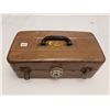 Image 2 : TACKLE BOX *C/W ASSORTED VINTAGE LURES*