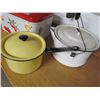 Image 2 : LOT OF KITCHEN WARE (4 PCS), ENAMEL WARE (3 PCS) & BREAD BOX