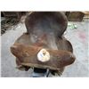 Image 8 : VINTAGE SADDLE (HIGH BACK ROPING) *METAL STIRRUPS* (12" BETWEEN BACK/HORN, 6" HIGH BACK)