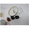 Image 3 : LOT OF COSTUME JEWELERY (OVER 10 PCS)