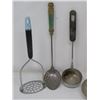 Image 2 : LOT OF KITCHEN UTENSILS ((QTY 8) (GRATERS, MASHER, LADLES, ETC) *WOOD HANDLES*