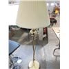 Image 1 : FLOOR LAMP (5 FT TALL)