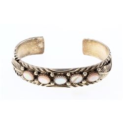 Vintage Pink Shell Leaf Row Bracelet