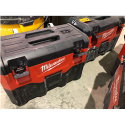 2 Milwaukee suitcase vacuums rechargeable, without batteries
