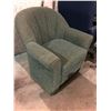 Image 2 : 12 various office chairs & tub chair