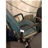 Image 3 : 12 various office chairs & tub chair