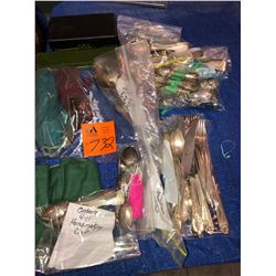 Large grouping of lots of silverware by various manufacturers, sterling silver from 1800s