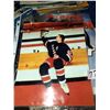 Image 1 : Over 3000 trading cards from baseball, hockey, NFL football from 1980s to 2000s.  Many special editi