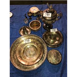 Various vintage pieces of silverware (fancy)