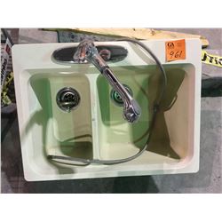 Blanco double sink with Moen tap set, composite