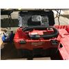 Image 2 : Milwaukee suitcase vacuum rechargeable
