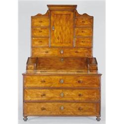 Emeletes írószekrény