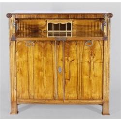 Trümó, írófiókkal