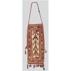 Türkmén "Jomut" uhkl (nyíltartó)