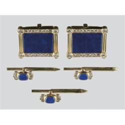 Kézelo és inggomb garnitúra