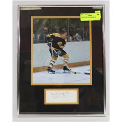 BOBBY ORR AUTOGRAPH FRAMED.