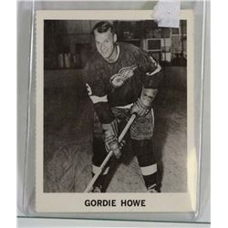 1965 GORDIE HOWE COCA COLA HOCKEY CARD.