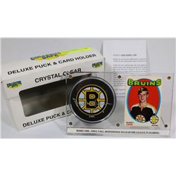 BOBBY ORR SIGNED HOCKEY PUCK FRAMED.