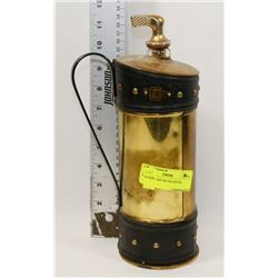 VINTAGE LIQUOR DECANTER.