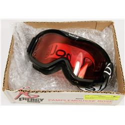 BOX W/BOLLE SKI/SNOWBOARD GOGGLES -