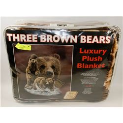 THREE BROWN BEARS LUXURY PLUSH BLANKET