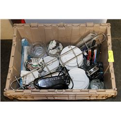 LOT OF MISC HOUSEHOLD ITEMS.