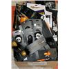 Image 1 : BOX OF ASSORTED HALLOWEEN ITEMS INCLUDING MASKS,